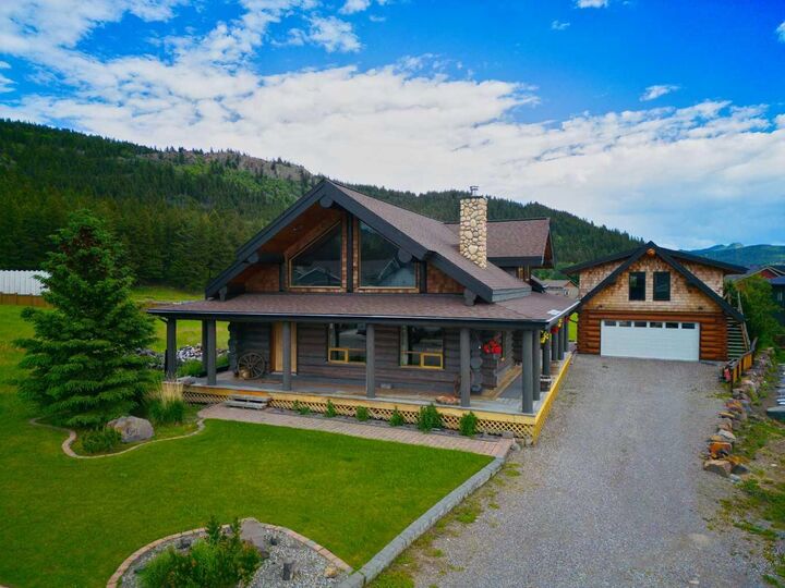 Property Photo: 21407 29 Avenue AB T0K 0C0