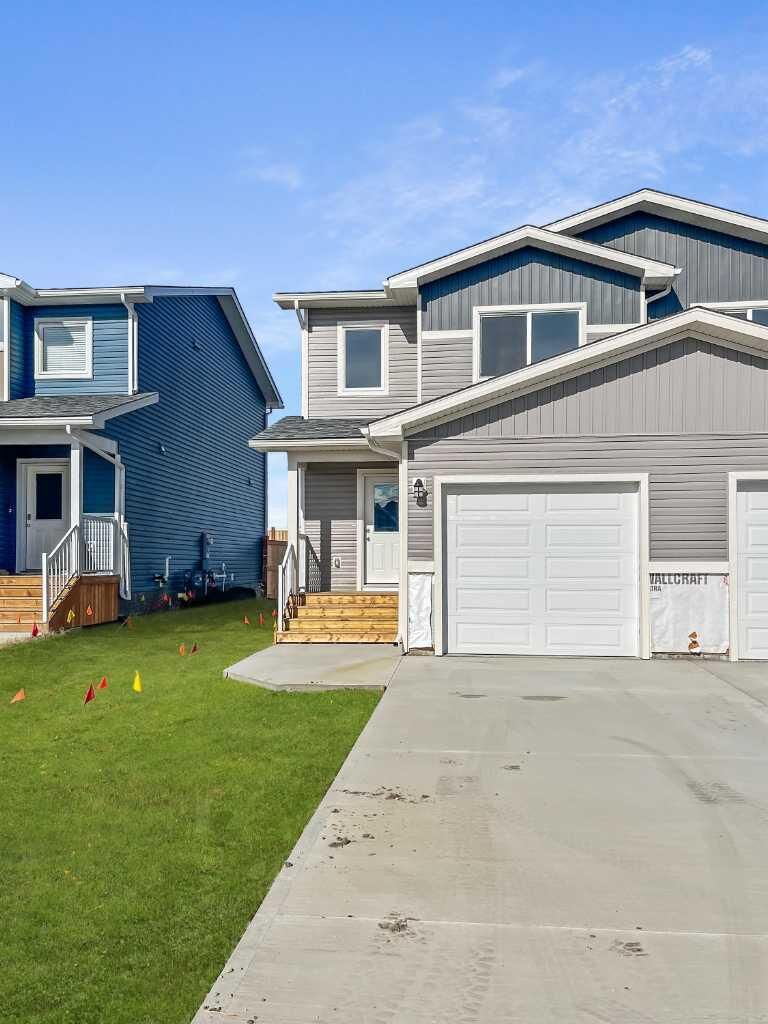 Property Photo: 9508 113 Avenue A AB T8X 0T2
