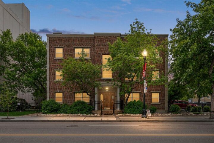 1125 17 Avenue SW 9 — photo 1