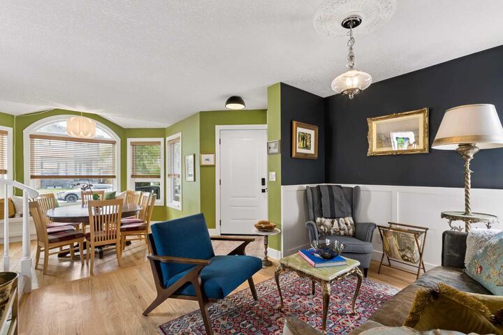 Property Photo: 2235 27 Street SW AB T3E 2E9