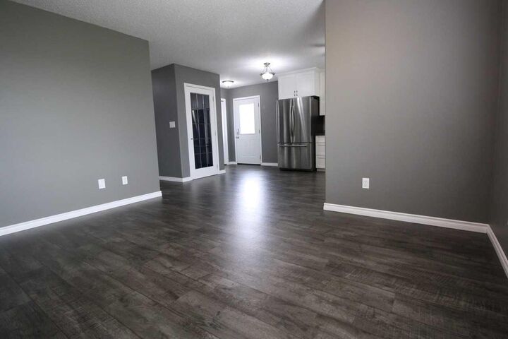Property Photo: 80 Deerglen AB T0H 1Z0