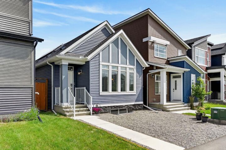 Photo de la propriété:  156 Belmont Boulevard SW  AB T2X 4W1 