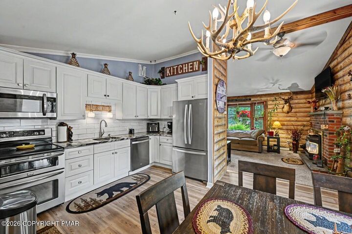 Property Photo:  167 Tommys Lane  PA 18347 