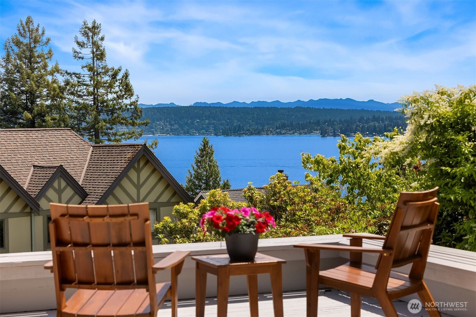 Property Photo: 4529 E Laurel Drive NE WA 98105