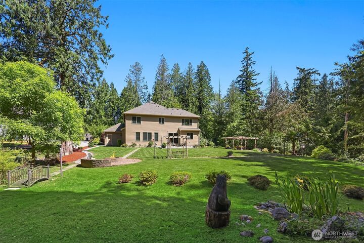 Property Photo:  20125 SE 24th Street  WA 98075 