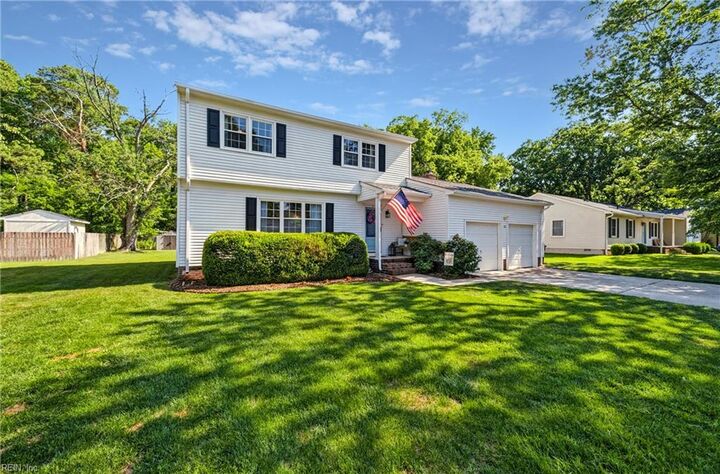 Property Photo:  10 Locust Rn  VA 23662 