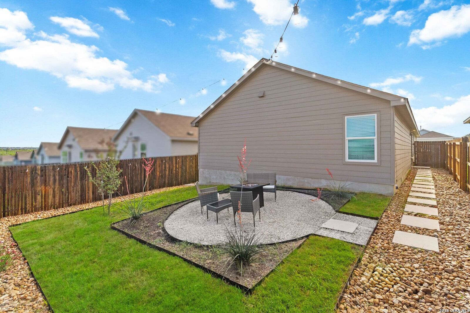 Property Photo: 5155 Fowler Crest TX 78109