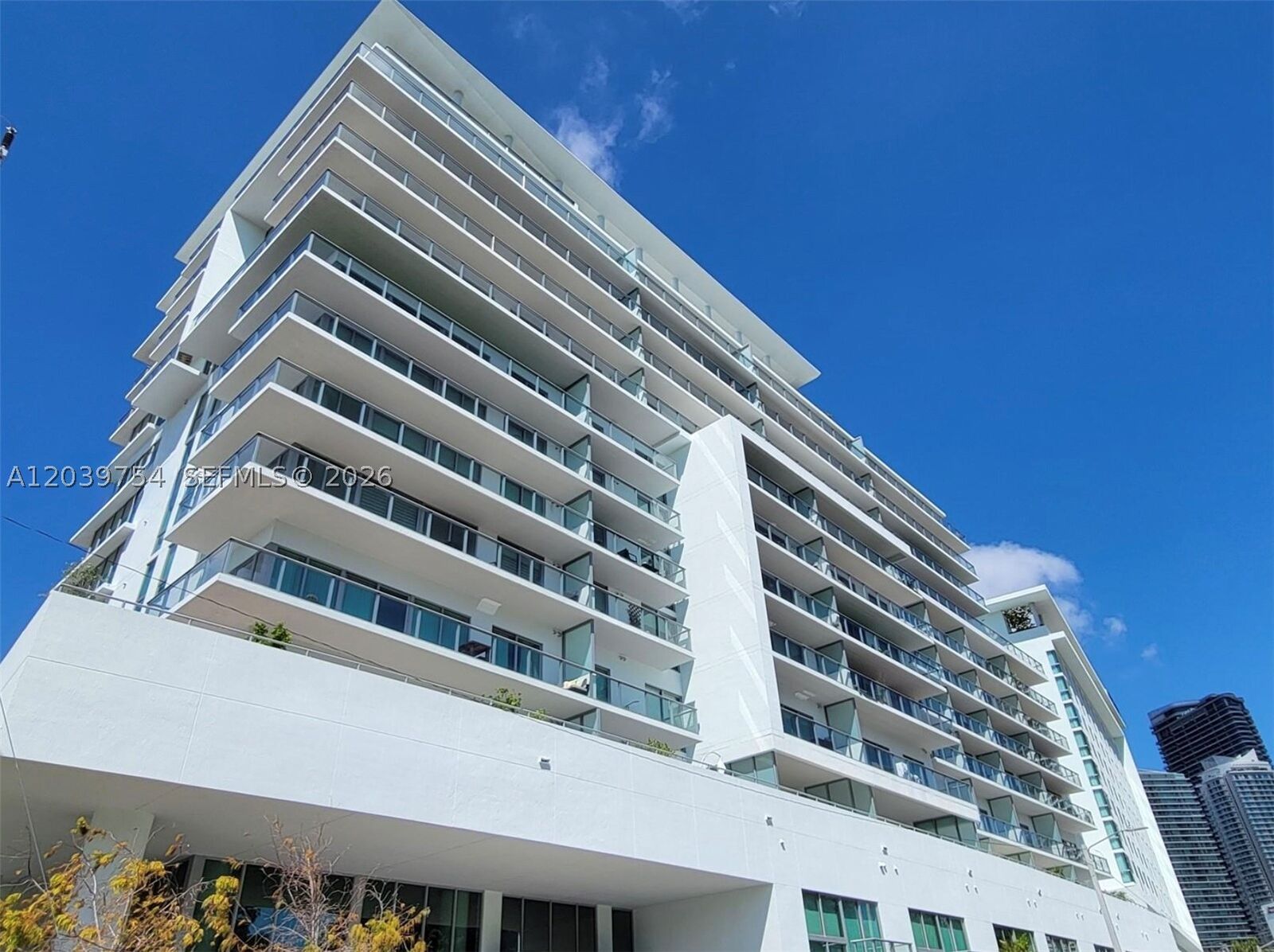 Property Photo:  1600 SW 1st Ave 910  FL 33129 