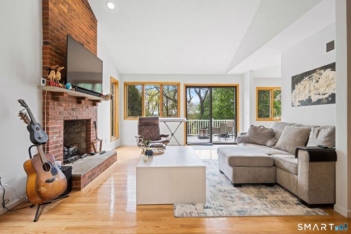 Property Photo:  39 Brightwood Lane  CT 06110 