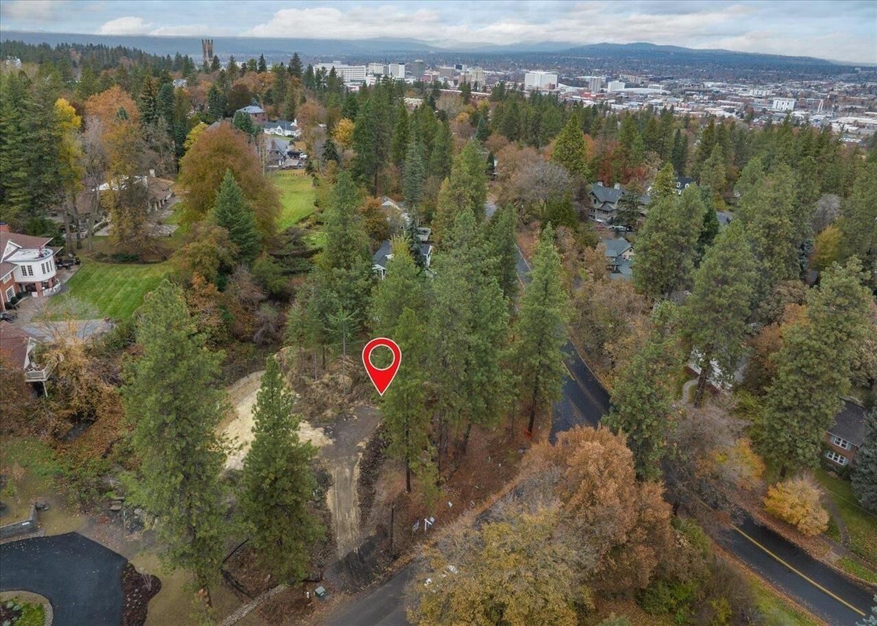 Property Photo:  1510 S Upper Terrace Rd  WA 99203 