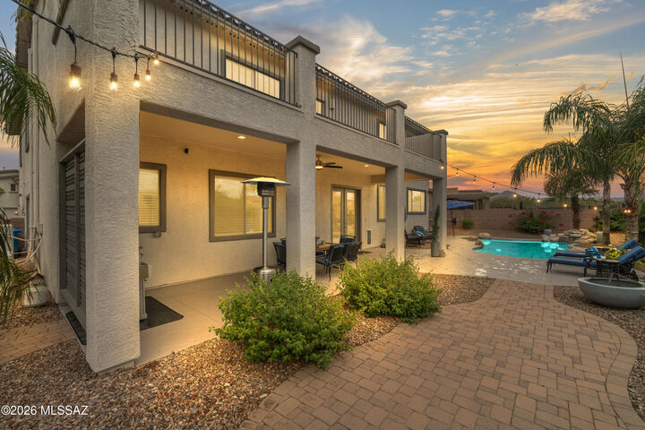 Property Photo:  11906 N Mesquite Hollow Drive  AZ 85737 