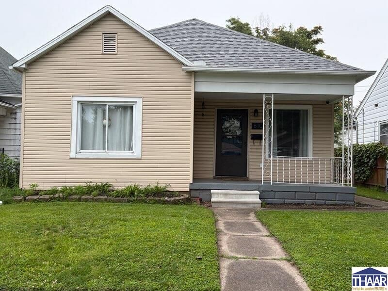 Property Photo:  810 S 19th Street  IN 47807 