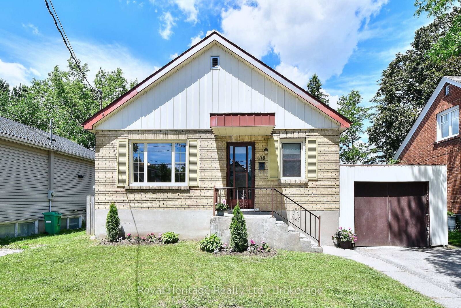 Property Photo: 476 King George Street ON K9J 1S1