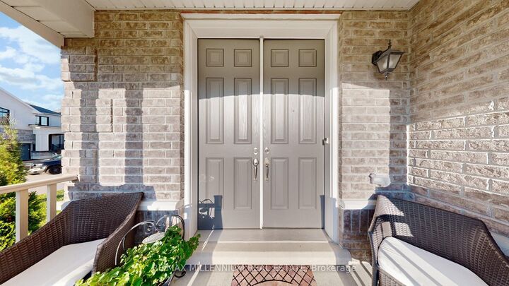 Property Photo: 845 Langford Boulevard ON L3Z 4J2