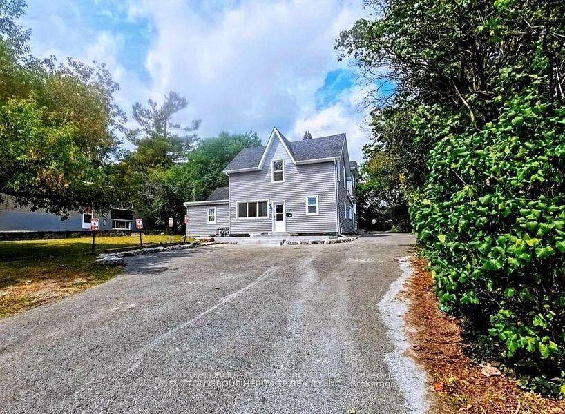 Property Photo: 717 King Street W ON K7M 2G3