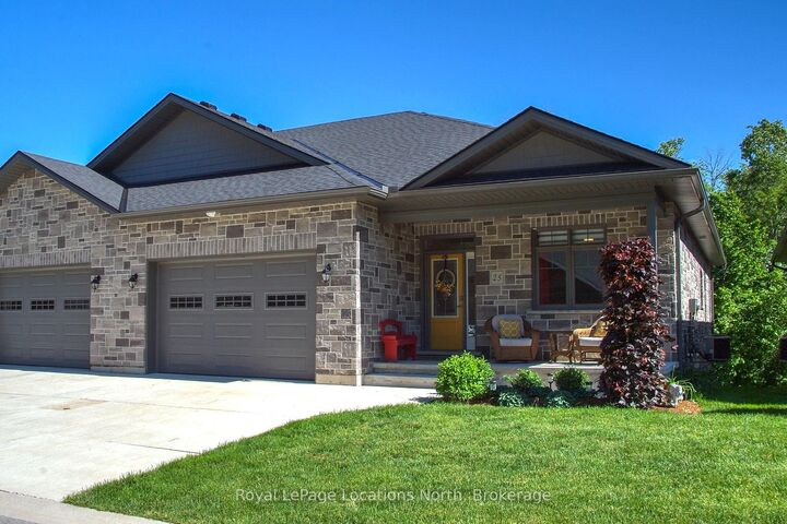 Property Photo: 410 Ridge Road 25 ON N4L 0B2
