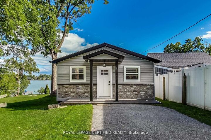 69 Olive Crescent — photo 1