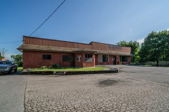 Property Photo: 108 Dundas Street ON K0K 1X0