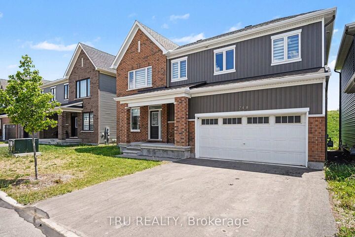 Property Photo: 748 Eminence Street ON K2J 6X6