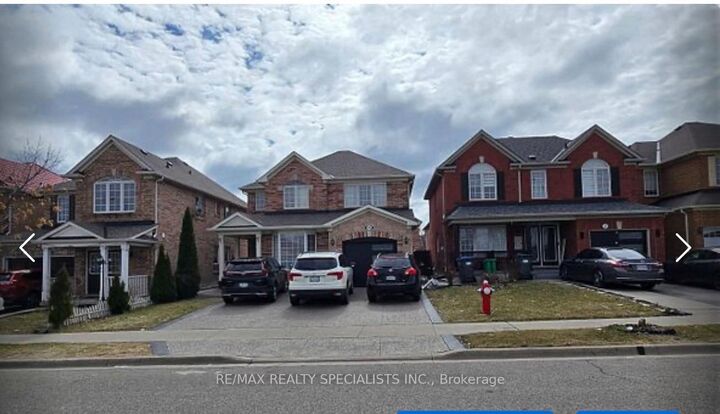 35 Triple Crown Drive — photo 1