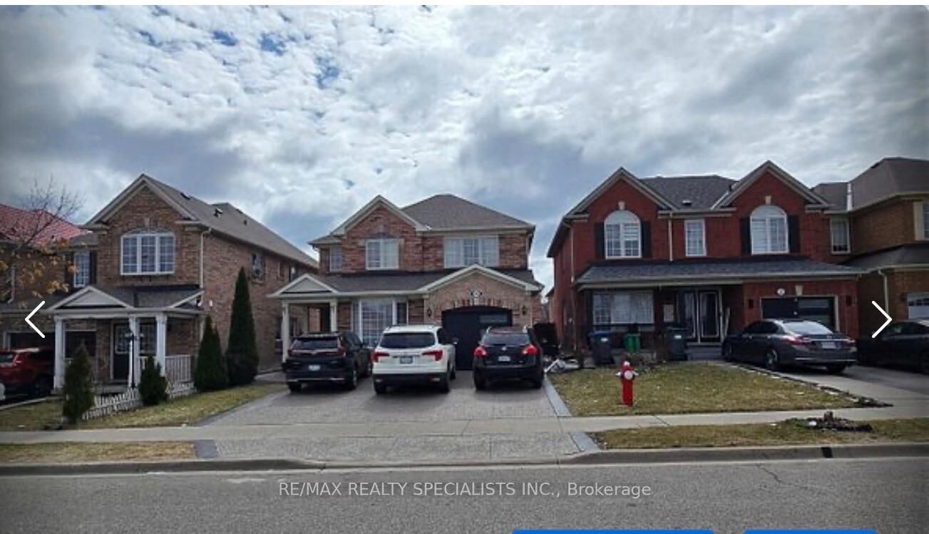 Property Photo: 35 Triple Crown Drive ON L6S 0A4