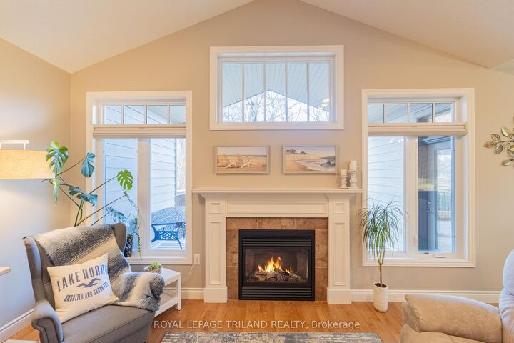 Property Photo: 19 Erin Place ON N0M 1T0