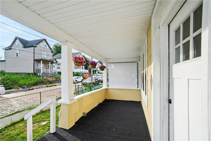 Property Photo: 1311 Pirl St PA 15132