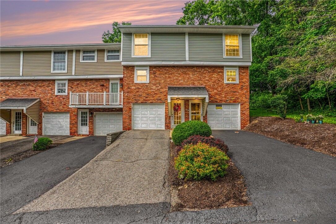 Property Photo:  5495 Library Rd 10  PA 15102 