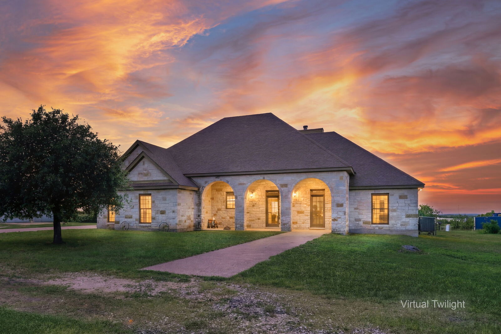Property Photo: 701 County Road 107 TX 78626