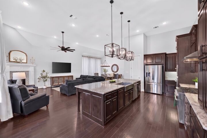 Property Photo: 272 Egret Lane TX 78737