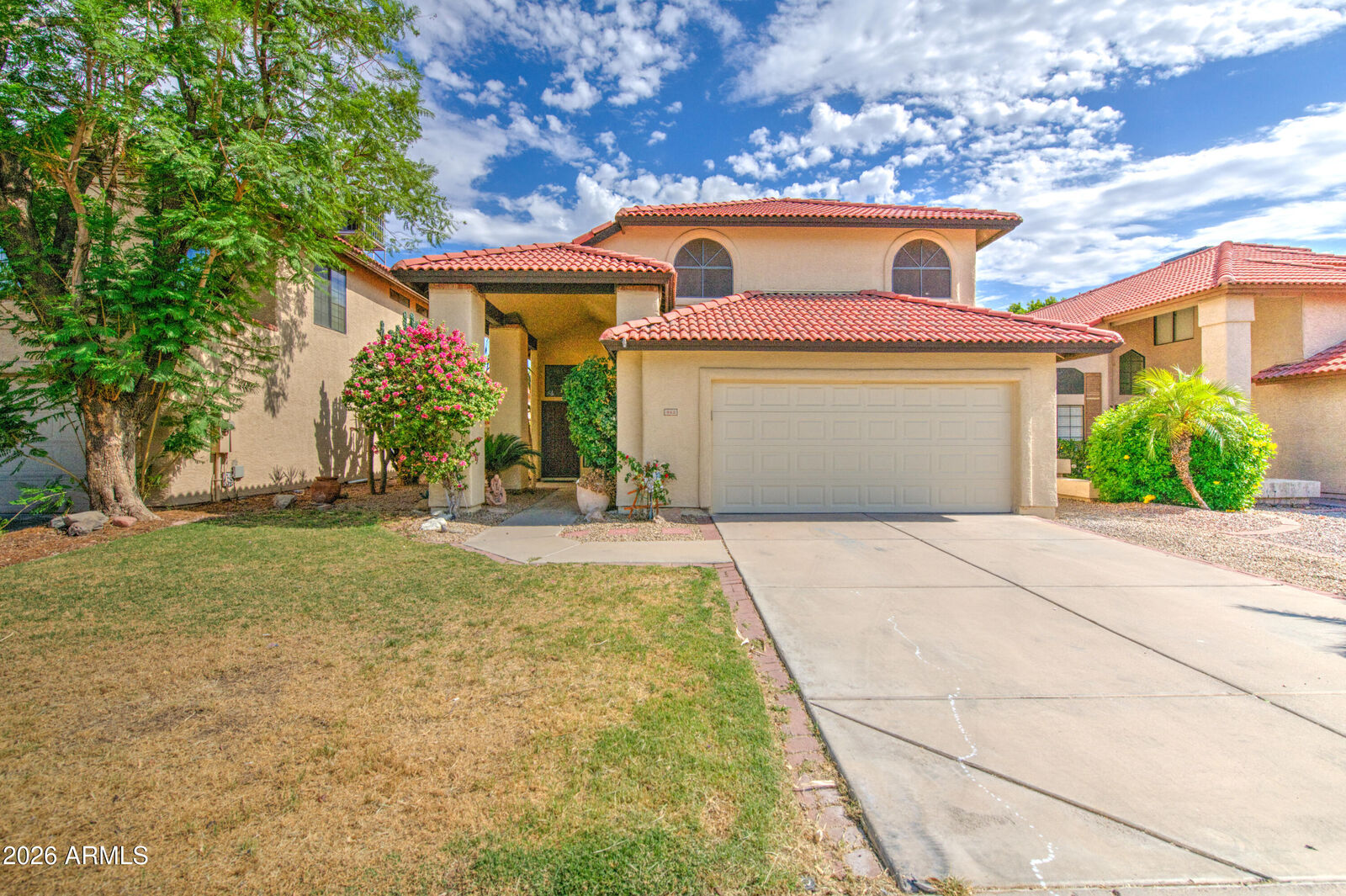Property Photo: 963 E Calle Del Norte -- AZ 85225