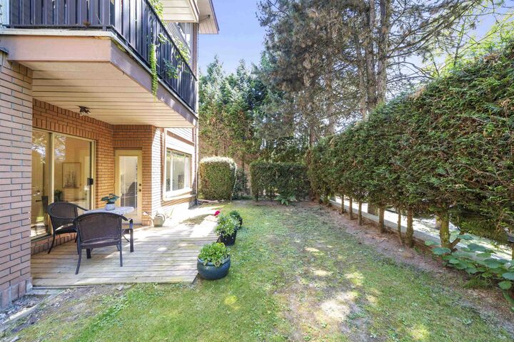 Property Photo: 6688 Burlington Avenue 105 BC V5H 3M9
