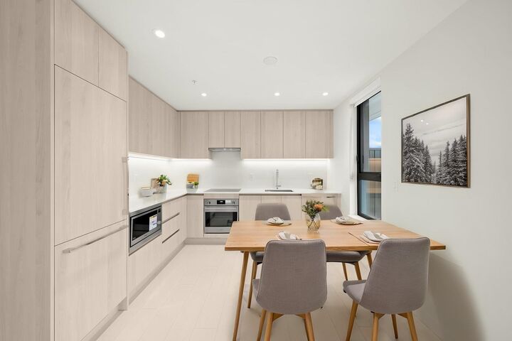 Property Photo:  4928 Quebec Street 605  BC V5W 0G6 