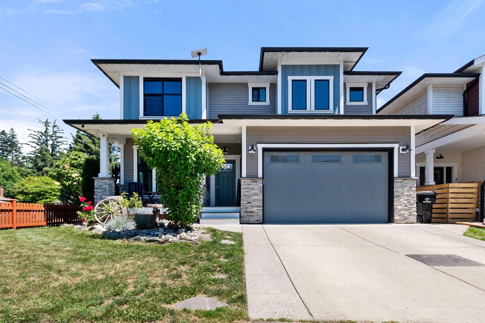 Property Photo:  46128 Riverside Drive 10  BC V2P 0H2 
