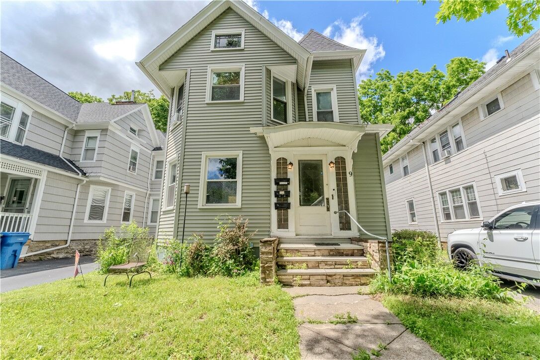 Property Photo:  9 Sumner Park  NY 14607 