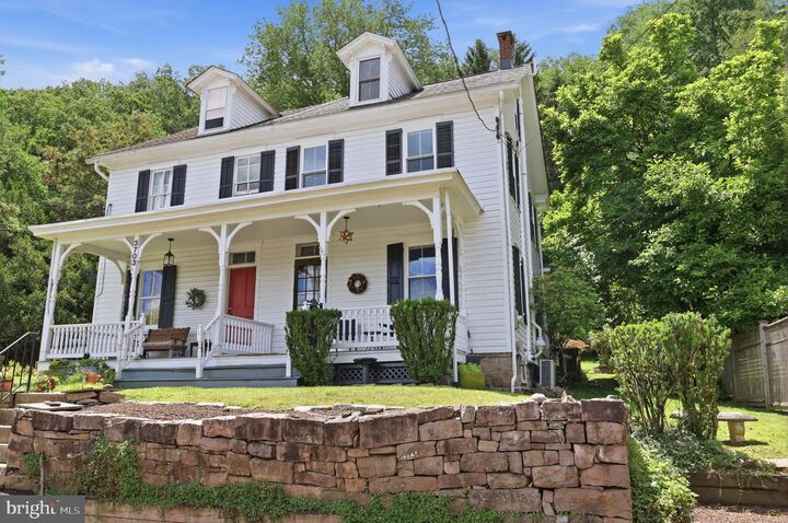 Property Photo: 3709 River Road PA 18933