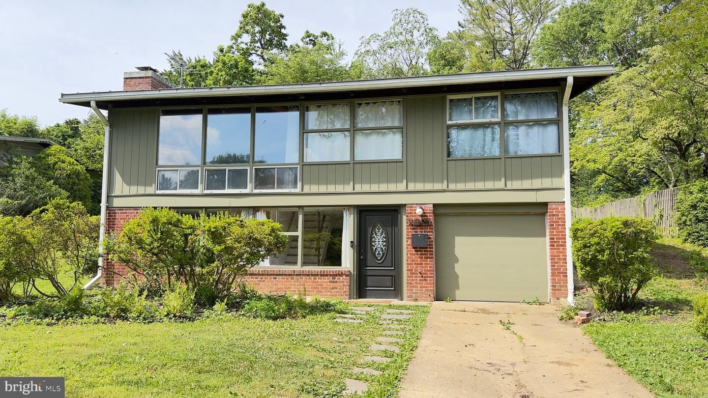 Property Photo: 7819 Sycamore Drive VA 22042