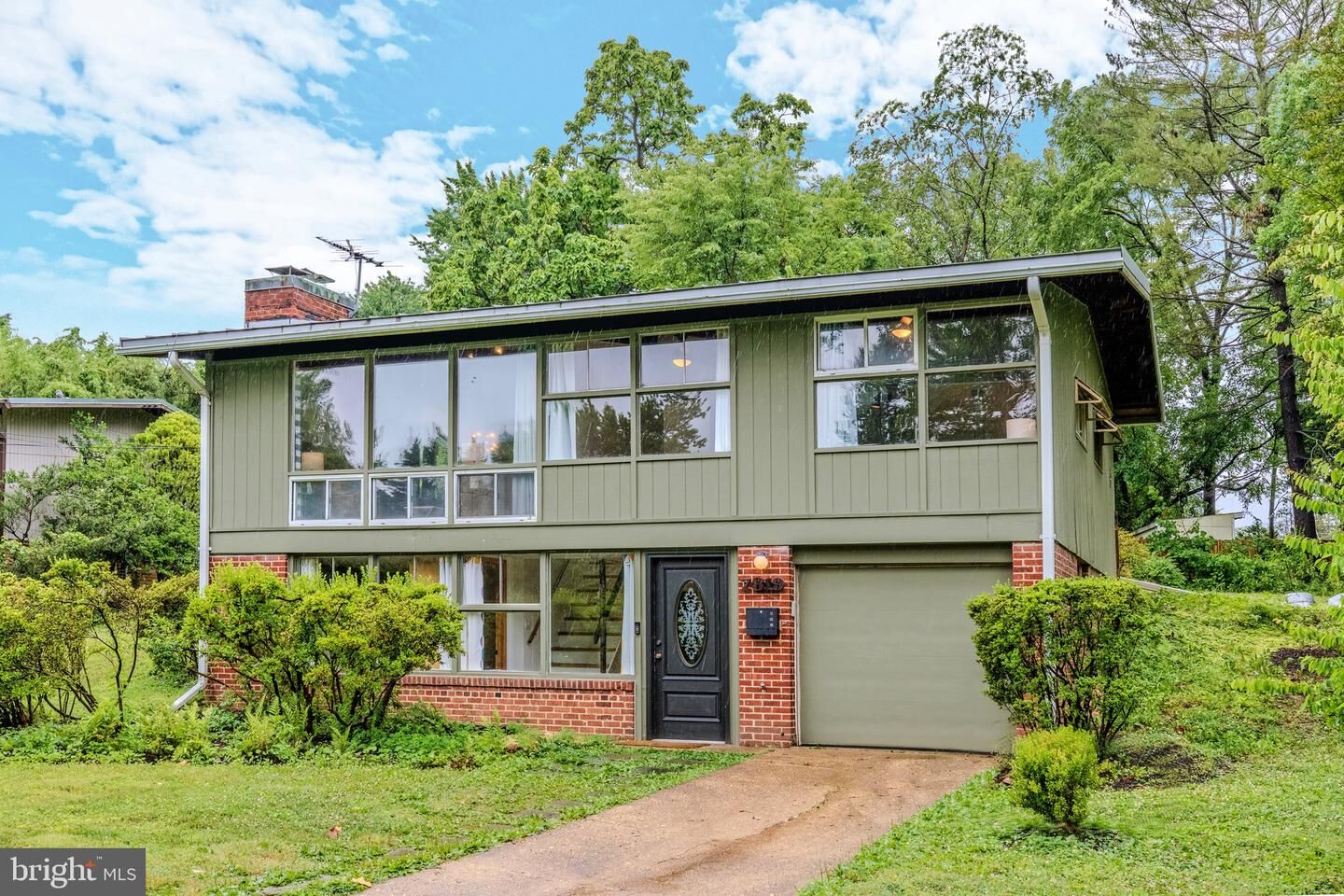 Property Photo: 7819 Sycamore Drive VA 22042