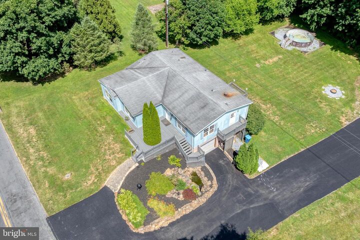 Property Photo:  69 Gilbert Road  PA 17356 