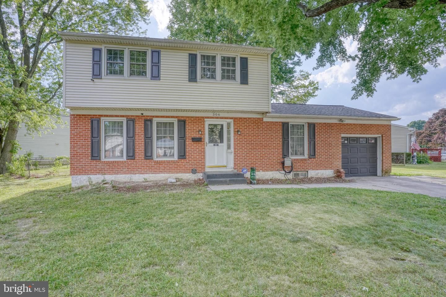 Property Photo:  306 Macarthur Drive  DE 19901 