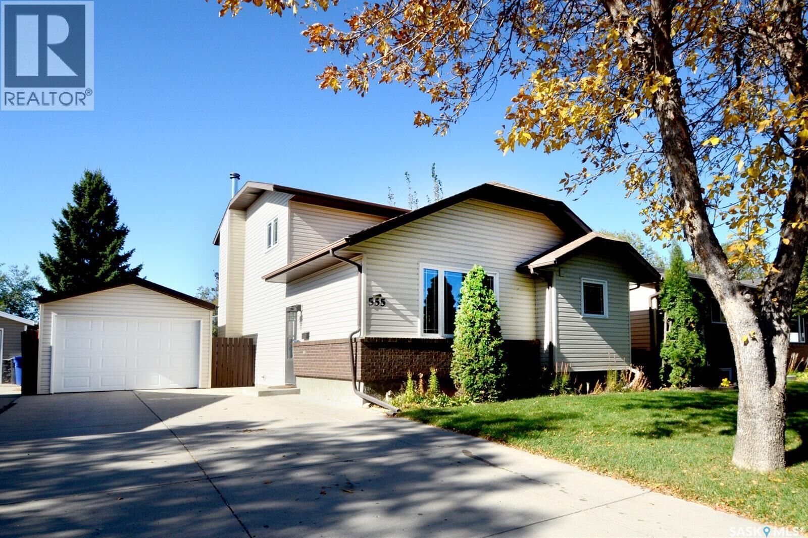 Property Photo: 555 Nordstrum Road SK S7K 7X6
