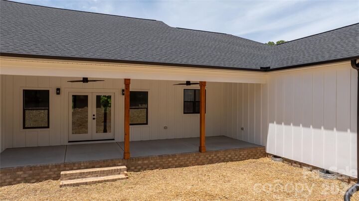 Property Photo: 1265 Misty Lane NC 28601