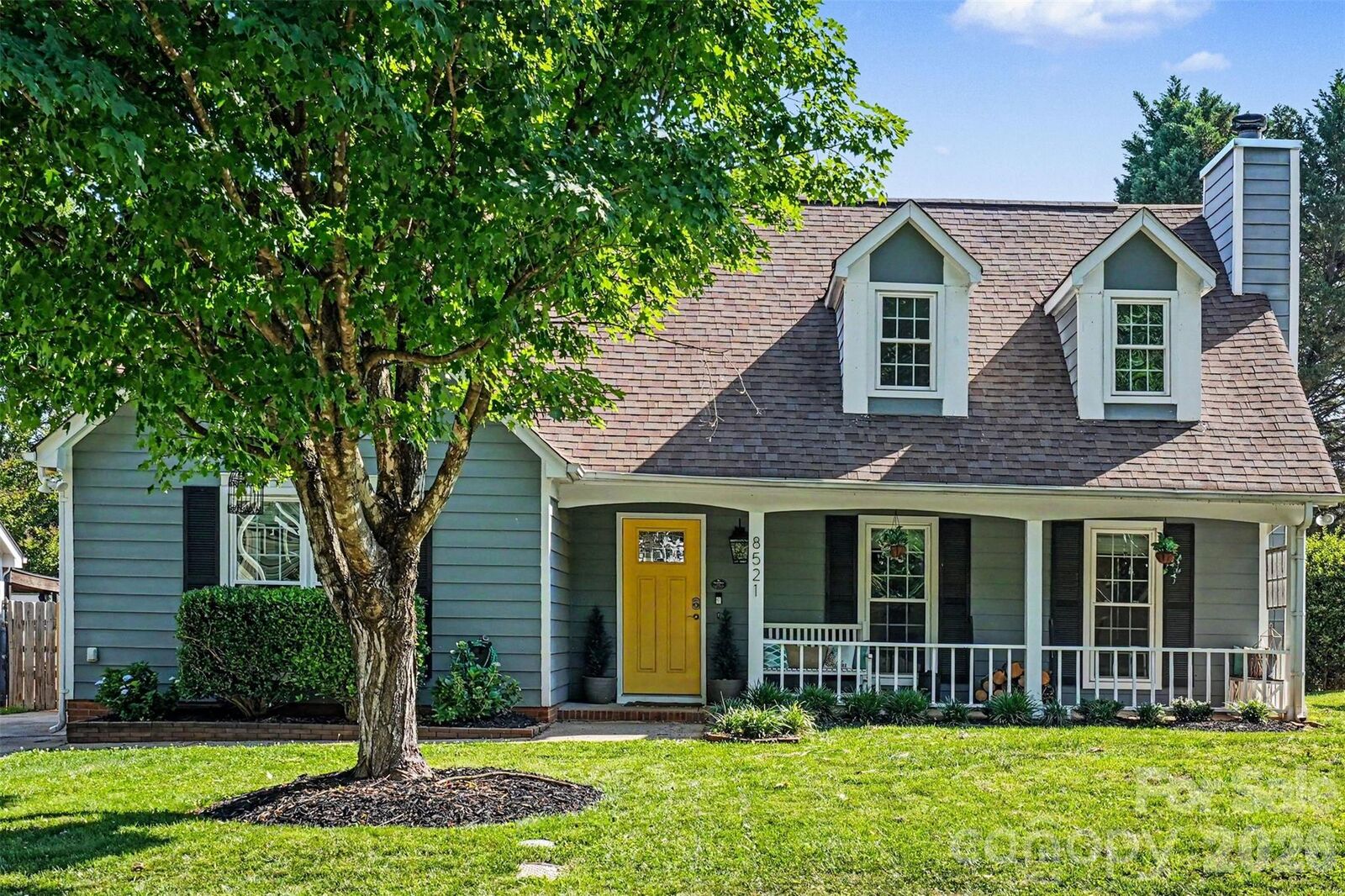 Property Photo: 8521 Milton Morris Drive NC 28227
