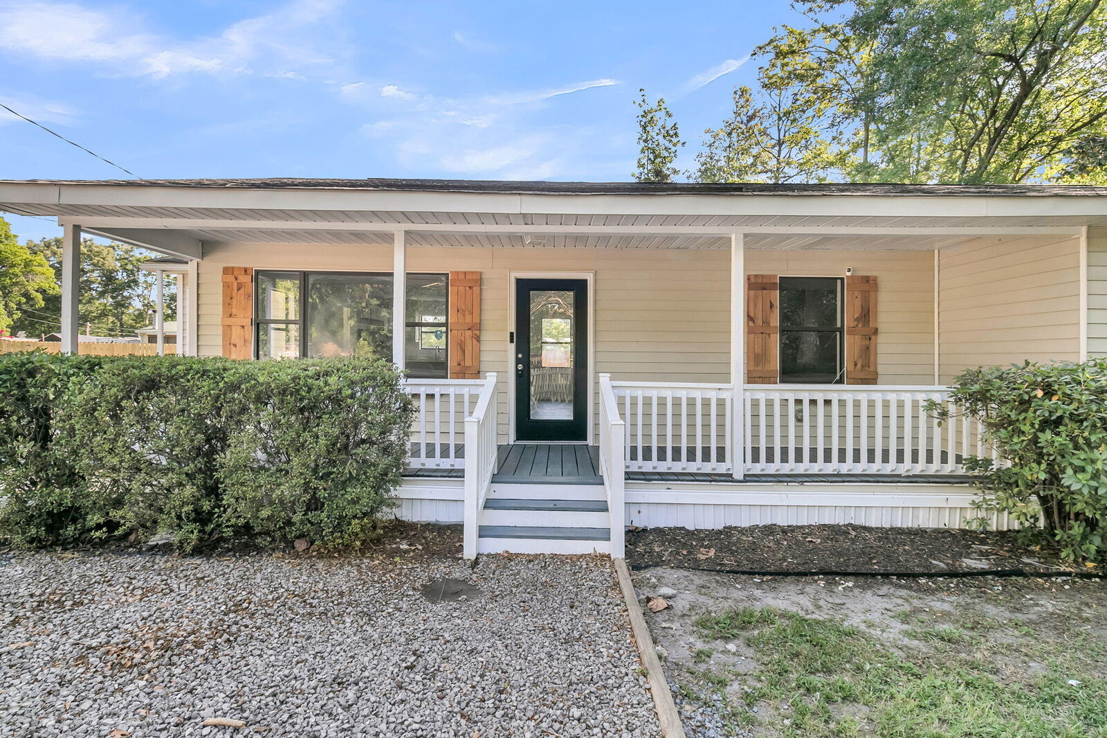 Property Photo:  802 Royle Road  SC 29456 