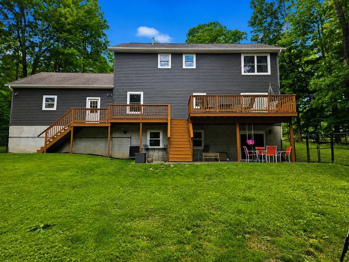 Property Photo: 300 Crooked Island Rd PA 15801