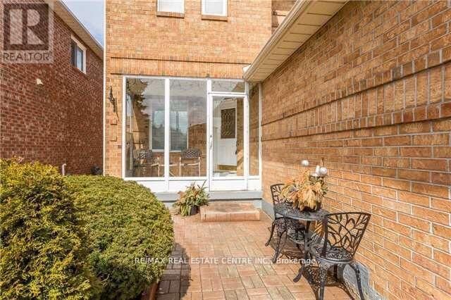 Property Photo:  22 Matterdale Avenue Bsmt  ON L6Y 4J6 