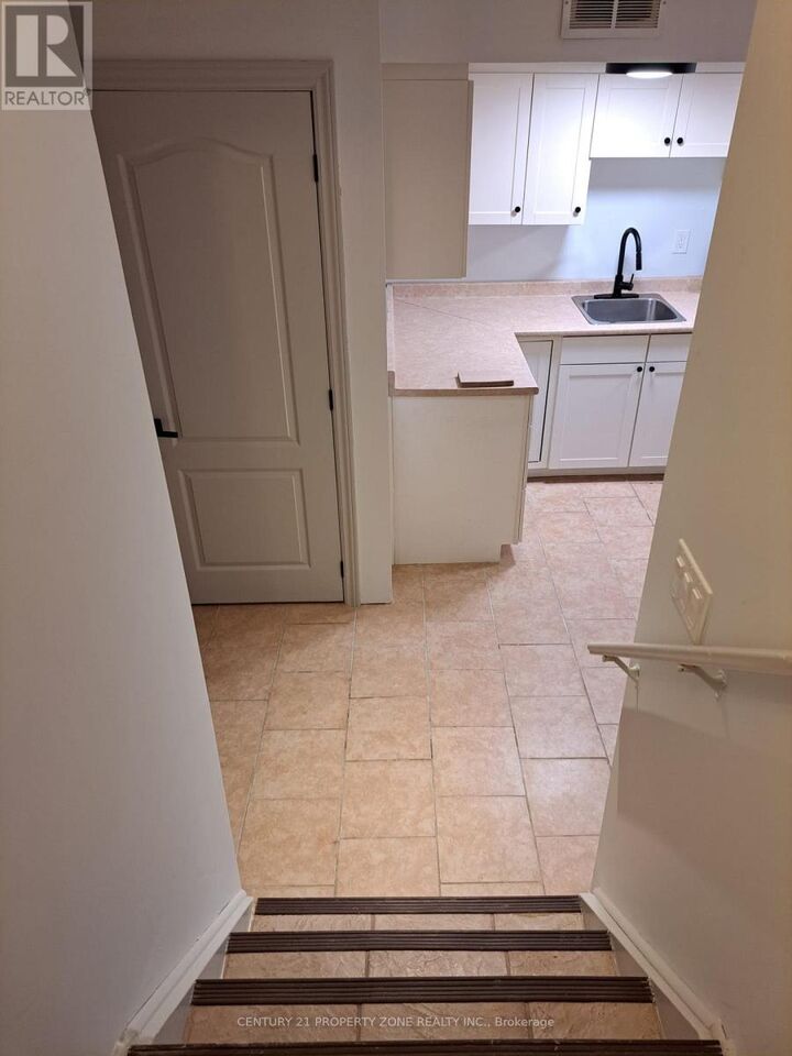 Property Photo:  3281 Sunlight Street  ON L5M 0G7 