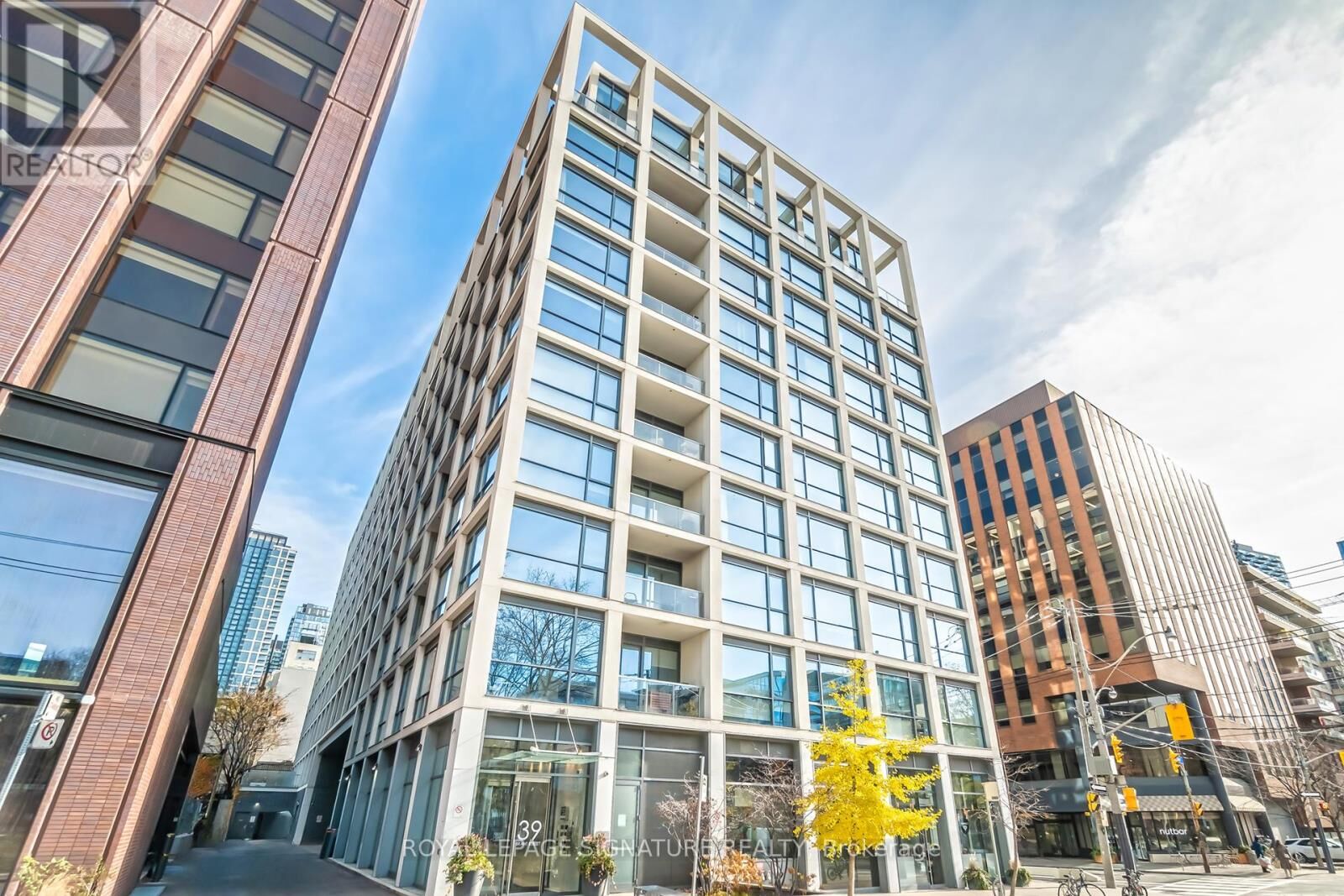Property Photo:  39 Brant Street 603  ON M5V 0M8 