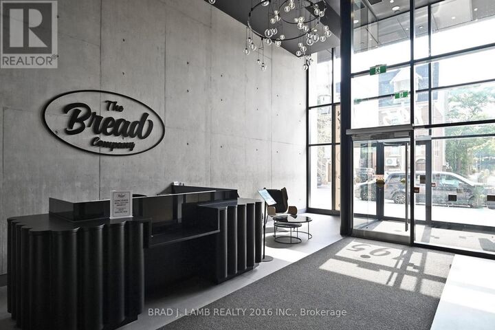 Property Photo:  195 McCaul Street 705  ON M5T 0E5 