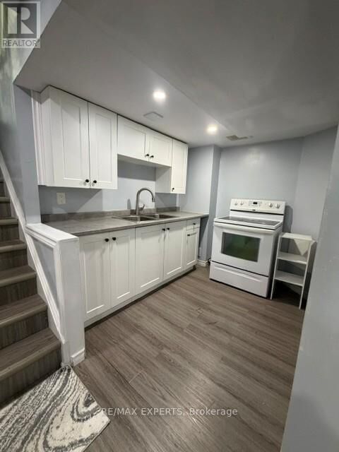 Property Photo:  87 Spruce Pine Crescent  ON L6A 0X7 